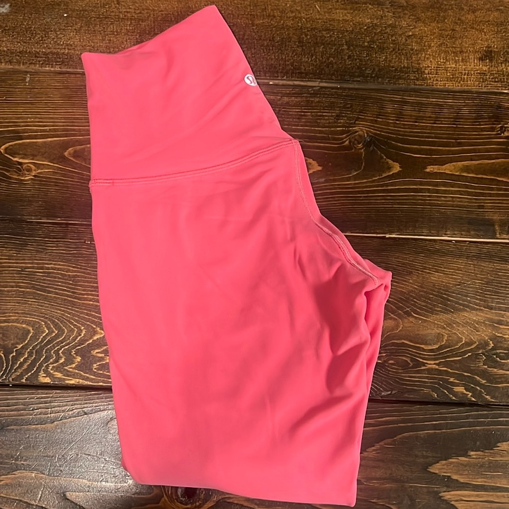 Lululemon GUPI guava pink aligns